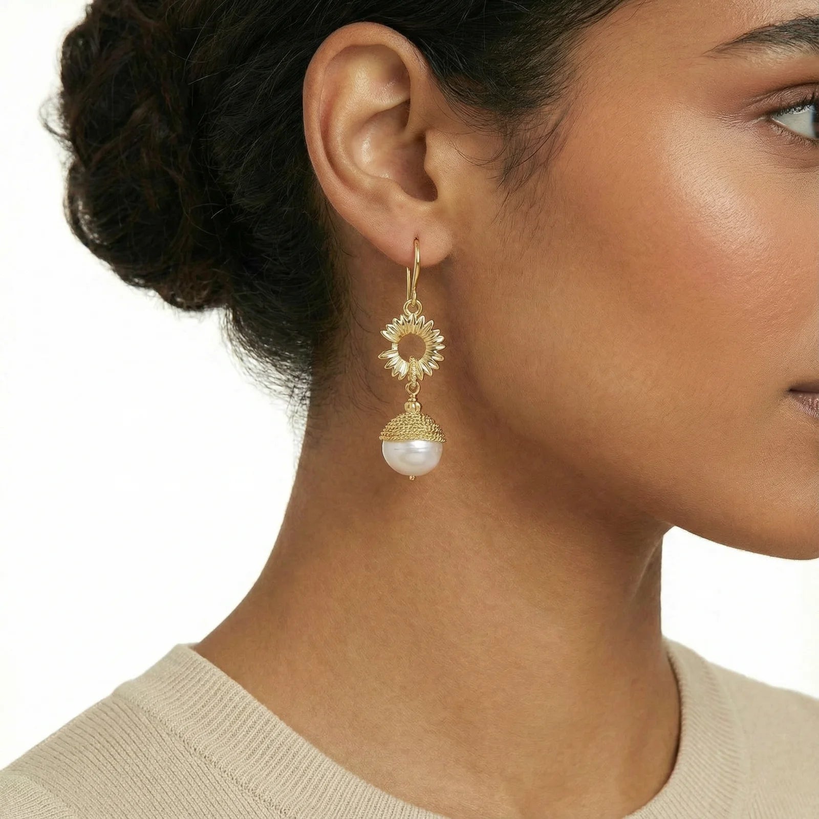 VeriGirl Sunburst Pearl Dangles